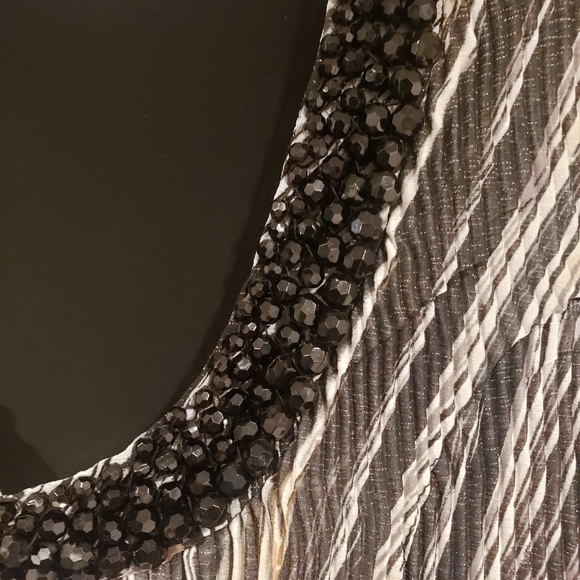 Top - Picture 3 of 4